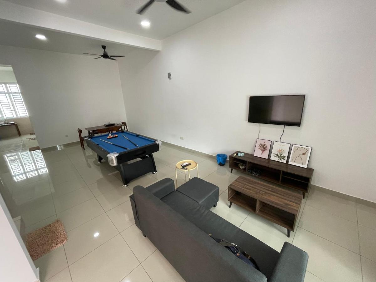 Holiday home 11 Austin 5mins To Aicc Long Sing Helixuan Yi Jia Peikin Restaurant Opposite Hsi Johor Bahru